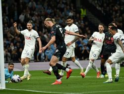 Liga Inggris: The Citizens Menang 2-0, Gelar Juara Mendekat