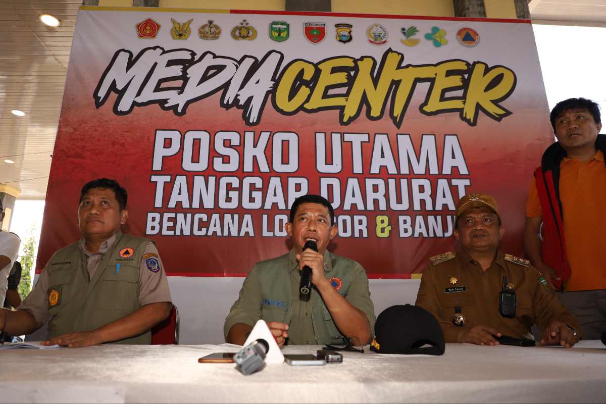 Kepala Badan Nasional Penanggulangan Bencana (BNPB) Letnan Jenderal TNI Suharyanto S.Sos., M.M tekankan upaya penanganan darurat serta rehabilitasi dan rekonstruksi