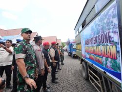 Pj Gubernur Sulsel Lepas Bantuan Kemanusiaan Pemkab Bone ke Wilayah Terdampak Bencana Alam