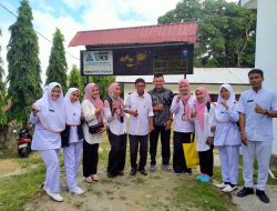 Mahasiswa PKM STIKES Bina Bangsa Majene Edukasi Mencegah Diare dan Stunting di SDN 020 Pallis