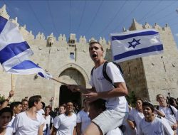Pemukim Yahudi akan Kibarkan 500 Bendera Israel di Masjid Al-Aqsa pada 14 Mei Nanti