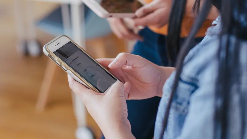 Cek nama di dunia Maya