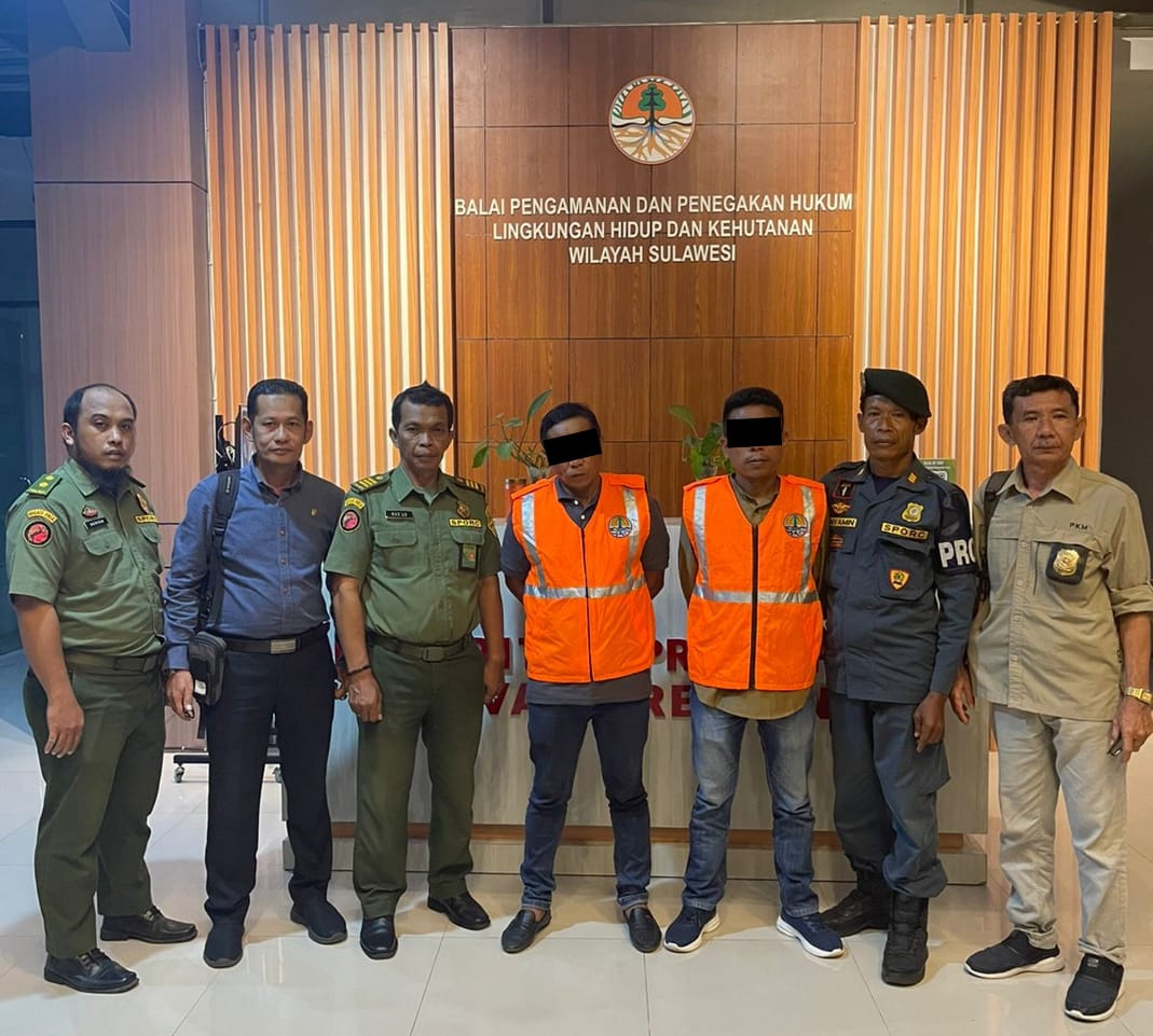 Oknum kades dan rekannya diduga merusak hutan lindung