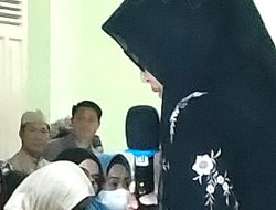 Prof.Dr.Dwia Aries Tina Pulubuhu, M.A. Mengenang Ayahnya. Buku ‘Bunga Rampai Sosiologi’ pada Tahun Kelahiran