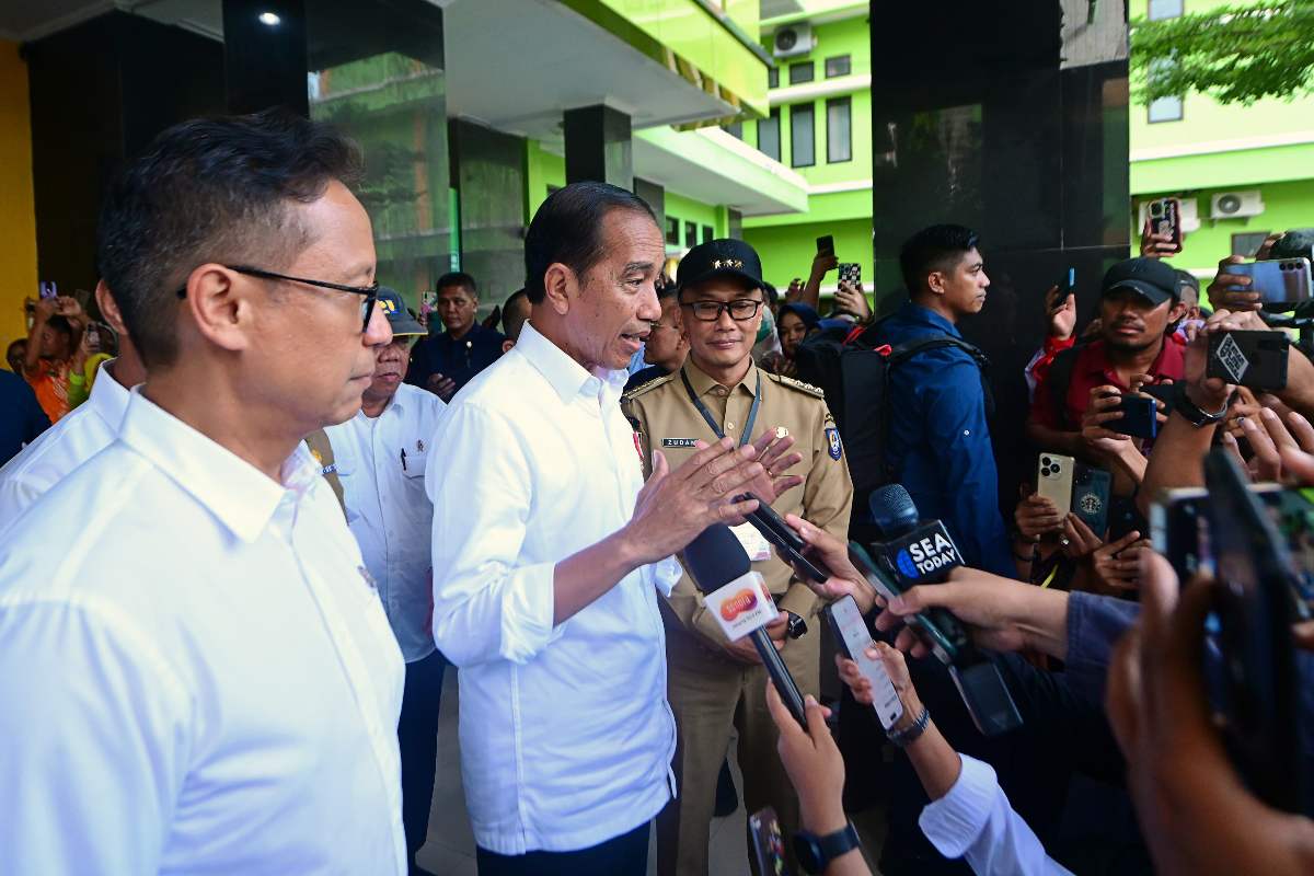 Presiden Jokowi diwawancarai awak media