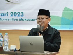 Asnawin Aminuddin: Menggoreskan Pena, Menyuarakan Nurani