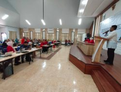 Sekretaris Disdikbud Pinrang Buka Kegiatan Pengabdian Masyarakat FIB Unhas