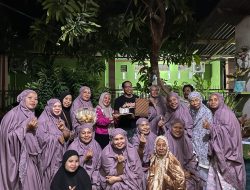 Ulang Tahun Founder K-Apel Dirayakan Lurah Parang Tambung dan Ibu-ibu