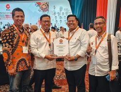 DPP PKS Serahkan B1-KWK untuk Chaidir Syam – Suhartina Bohari pada Pilkada Maros