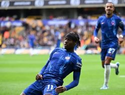 Liverpool Menang di Anfield, Chelsea Pesta Gol