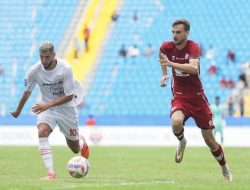 Mulai Panas, PSM Tekuk Persis Solo 3-0