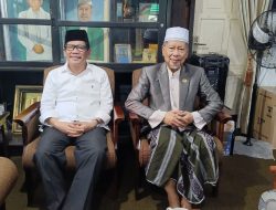 Cawagub Sulsel Azhar Arsyad Silaturahim ke Kediaman Pimpinan Pondok Pesantren DDI Mangkoso Anregurutta Prof Farid Wajdi