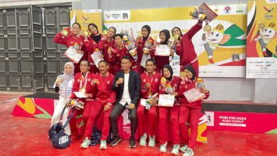 Tim Sepak Takraw Ganda Putri Sulsel Kawinkan Medali Emas PON XXI