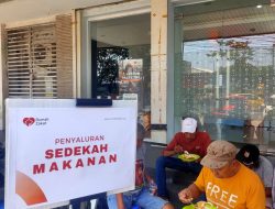 Rumah Zakat Sulsel Laksanakan Program Berbagi Makanan di Jumat Berkah
