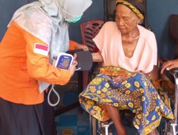 Rumah Zakat Peduli Lansia, Salurkan Bantuan pangan dan Pemeriksaan Kesehatan di Lakkang