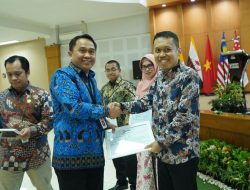 Dosen Unsulbar Andi M. Yusuf, Raih Prestasi Bergengsi di Pelepasan Latsar CPNS Puslatbang KMP Makassar