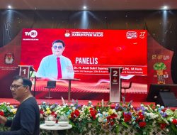 WR II Unismuh Makassar Prof Andis Panelis Debat Perdana Pilkada Wajo 2024