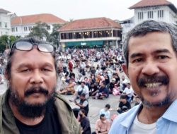 Road Show Terakhir TISI Tahun 2024, Nonton Baca Puisi dan Musikalisasi Dapat Buku dan Uang Jajan Bakso di Kota Tua