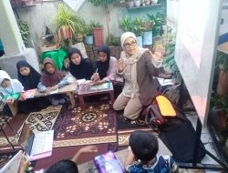 Dedikasi di Kampus Lorong, Risma Asriani Mengajar Mata Kuliah Bahasa Inggris