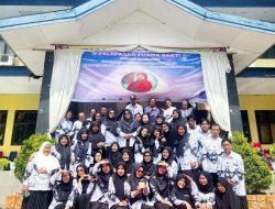 SMAN 1 Enrekang Gelar Upacara Pelepasan Purnabakti Dra. Hj. Surtini, Kepsek: Beliau Guru Terbaik