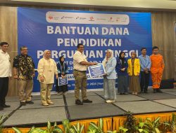 Medco E&P Serahkan Beasiswa Bagi Guru Honorer dan 375 Mahasiswa