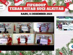 Sambut Natal 2024, FIFGROUP Bagikan 880 Alkitab di Delapan Gereja
