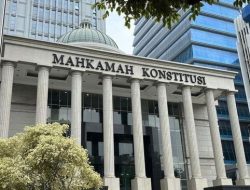 MK Tolak Hapus Kolom Agama di KTP