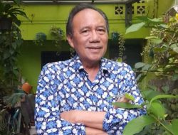 Prof.Dr.Wahyu Wibowo : Dalam Proses Kreatif, Karya Puisi Pulo Lasman Simanjuntak Cenderung Bergulat Dalam Sepinya