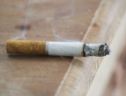 Harga Rokok Naik ! Cek Tarif Per Batang