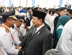 Tertangkap Kamera, Momen Presiden Prabowo Salami Gubernur Sulsel Andi Sudirman Sulaiman