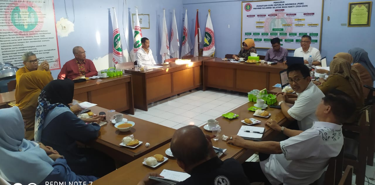 Rapat Pengurus PGRI Sulsel