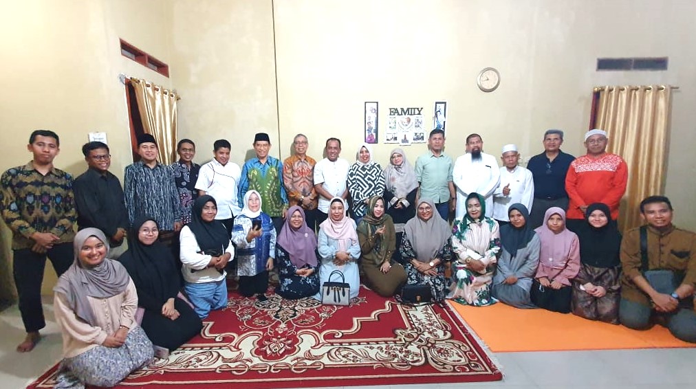Pasangan Bupati dan Wakil Bupati Bima terpilih, Ady Mahyudi-dr.Irfan, Kamis (6/2/2025 malam bersilaturahim dengan sejumlah tokoh masyarakat Kecamatan Parado Bima