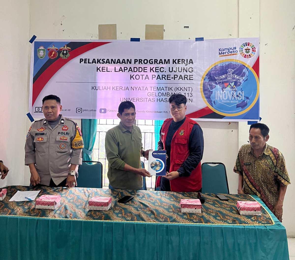 Kegiatan Sosialisasi Edukasi Pemeliharaan Jalan Menuju Infrastruktur Berkelanjutan ini dilaksanakan di Kantor Kelurahan Lapadde pada Jumat, 10 Januari 2025