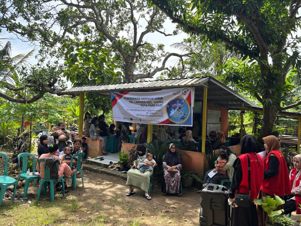 Mahasiswa KKN Tematik Gelombang 113 Universitas Hasanuddin (Unhas) menggelar Sosialisasi Pemberdayaan Ekonomi Keluarga untuk Pencegahan Stunting di Lapadde Parepare, 16 Januari 2025 lalu.
