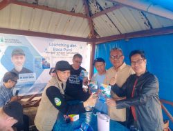 Amir Jaya Mengaji Ombak Tanadoang di Pantai Biru Makassar