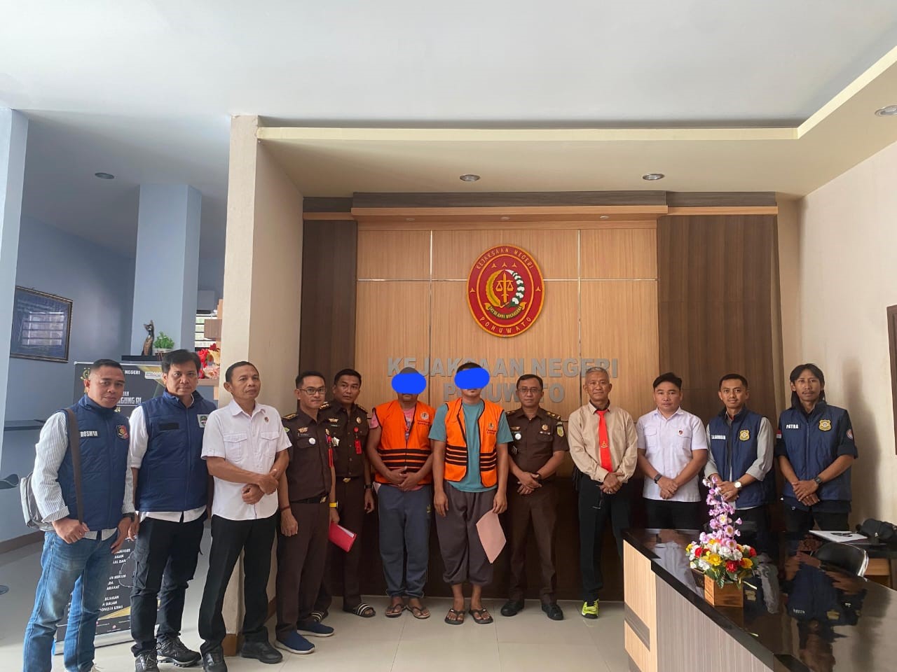 Balai Gakkum Kehutanan Wilayah Sulawesi secara resmi menyerahkan tersangka FY (36) dan DT (43) ke Kejaksaan Negeri Pohuwato untuk menghadapi persidangan.