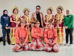 Dr. Dirk Sandarupa Sosok Dibalik Seminar Nasional Bahasa Ibu