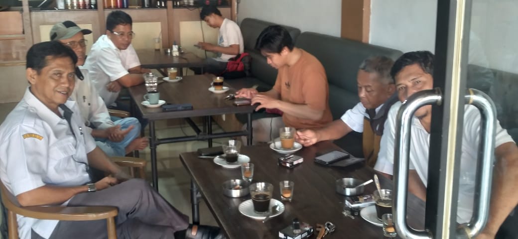 Geng Ngopi Komoro
