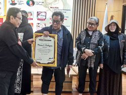 Kritikus Sastra Dr Maman S Mahayana Bedah Buku Sastra Shantined, ini Ulasannya