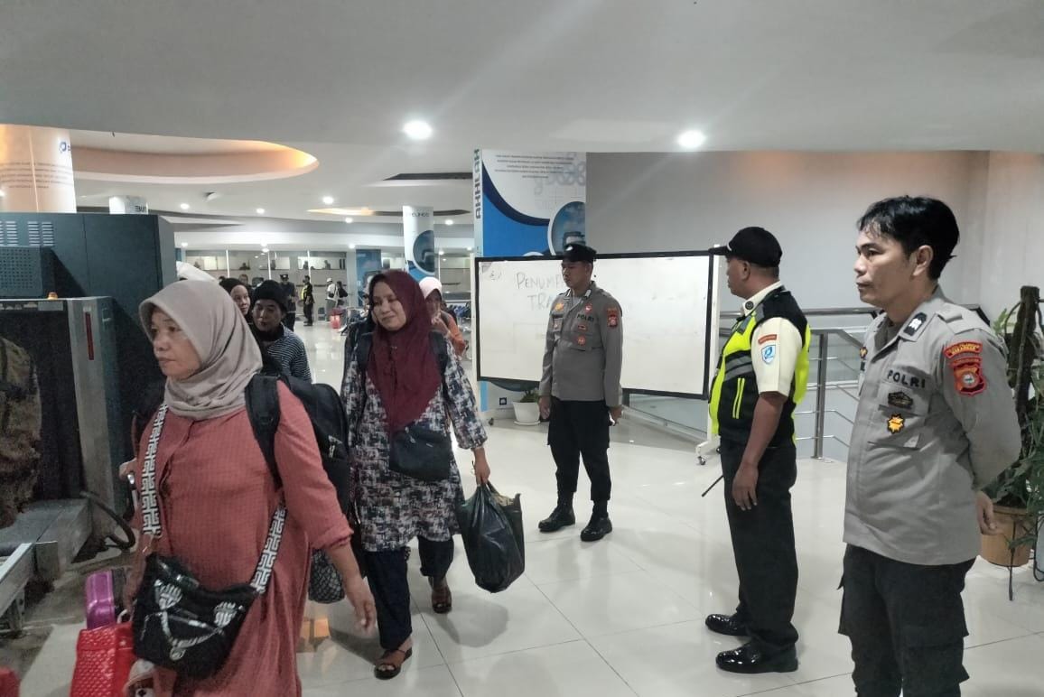 elabuhan Makassar meningkatkan pengamanan di Pelabuhan Soekarno-Hatta Makassar