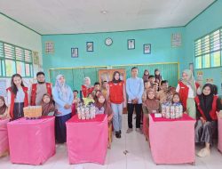 Mahasiswa KKN-T Unhas Kenalkan Pemanfaatan Limbah Plastik Dengan Metode Ecobrik Untuk Siswa SD di Jeneponto