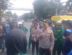 AKBP Restu Wijayanto Turun Langsung Pimpin Pengamanan Aksi Buruh dengan Humanis