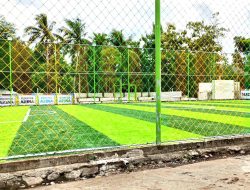 Pemain Dewa United Bangun “Mini Soccer” Standar FIFA di Bima