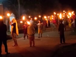 Malam Lebaran Bulan di Atas Kuburan