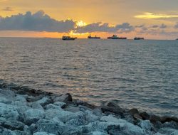 Jejak di Ujung Syawal ( Balada Halal Bi Halal)