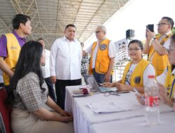 Pemkot Makassar – Lions Club Salurkan Kacamata Gratis untuk Siswa