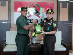 Kejati Sulsel Audiensi ke Pejabat TNI di Sulbar