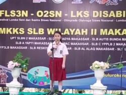 Nathania Evelyne Melukis Senja di SLBN 2 Makassar