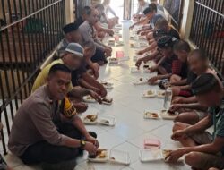 Personil Polres Bulukumba Makan Siang Bersama Para Tahanan