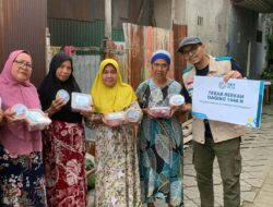 Bagikan Kebaikan, Hadirkan Kebahagiaan, YBM PLN Tebar Berkah Daging  